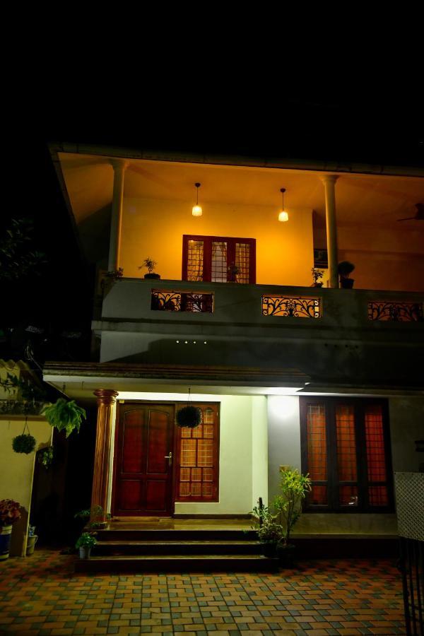 Thanal Homestay Kochi Exterior photo